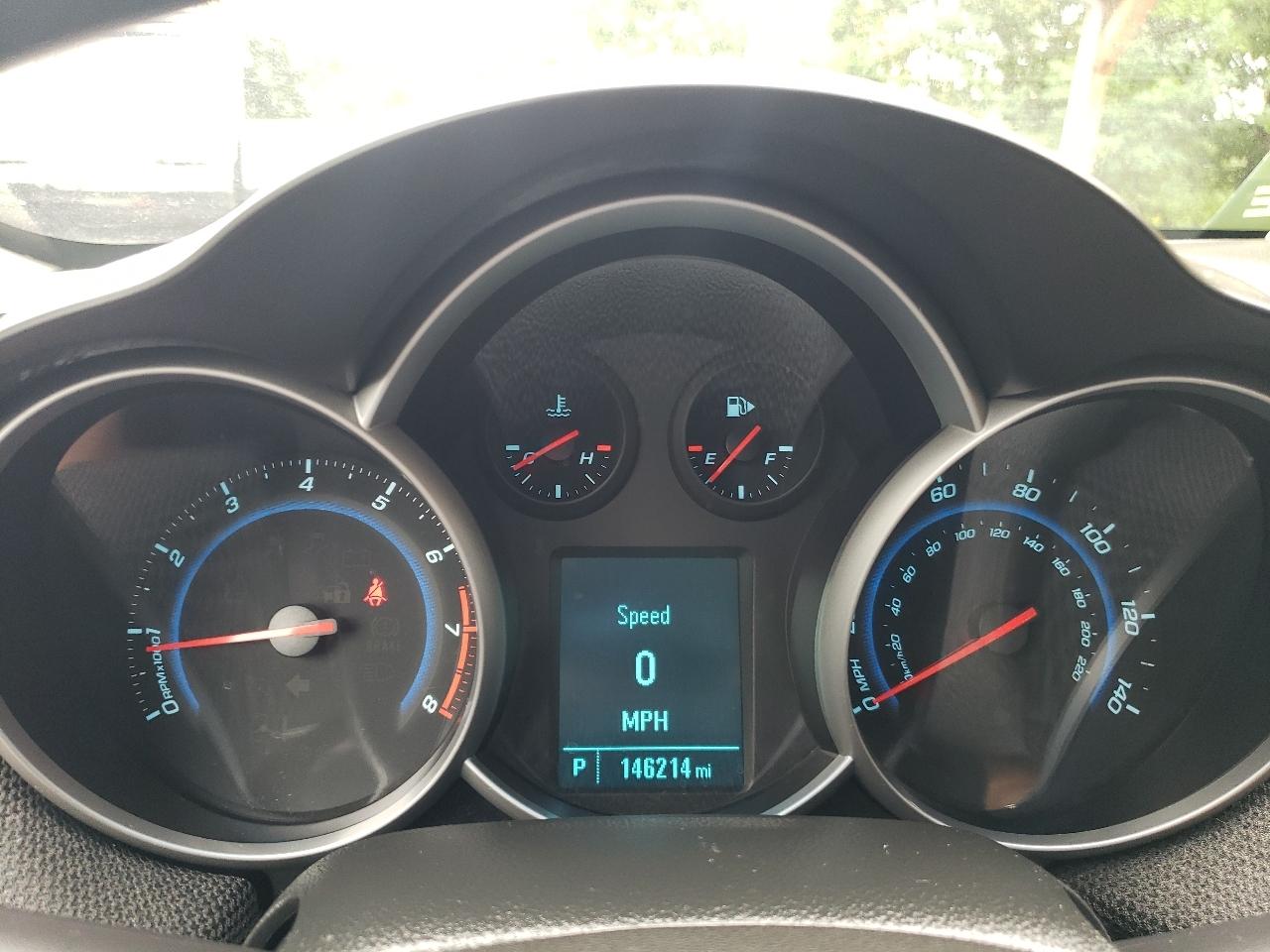 Chevrolet Cruze 4dr Sdn LT w/1FL 2012