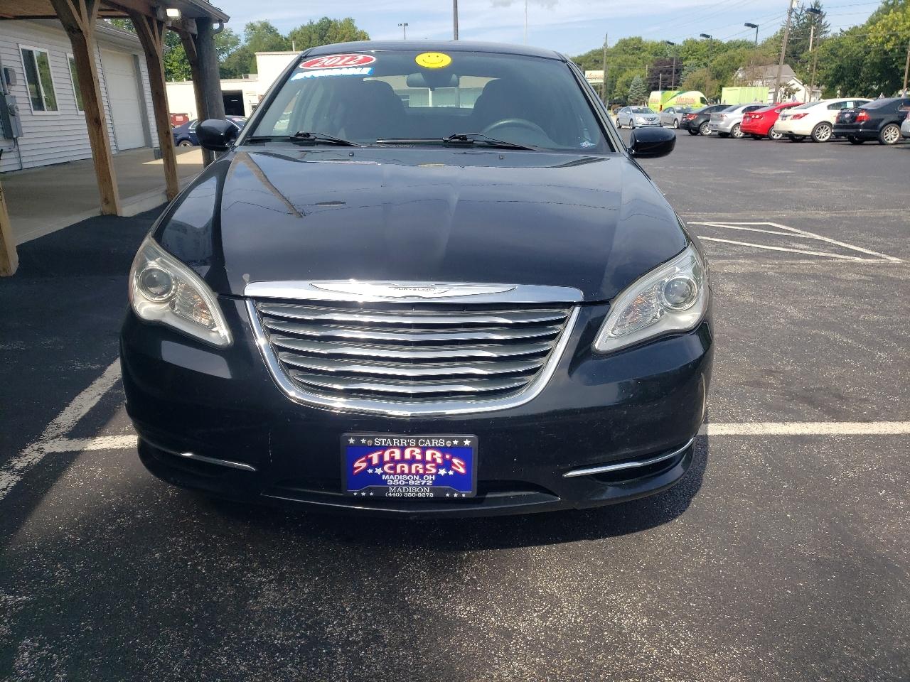 Chrysler 200 4dr Sdn LX 2012