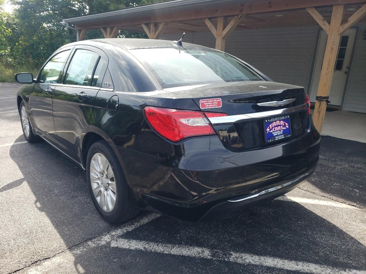 Chrysler 200 4dr Sdn LX 2012