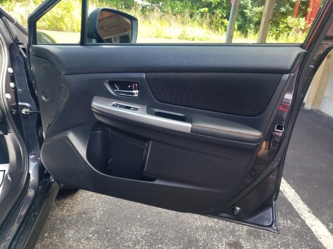 Subaru Crosstrek 5dr CVT 2.0i Premium 2016