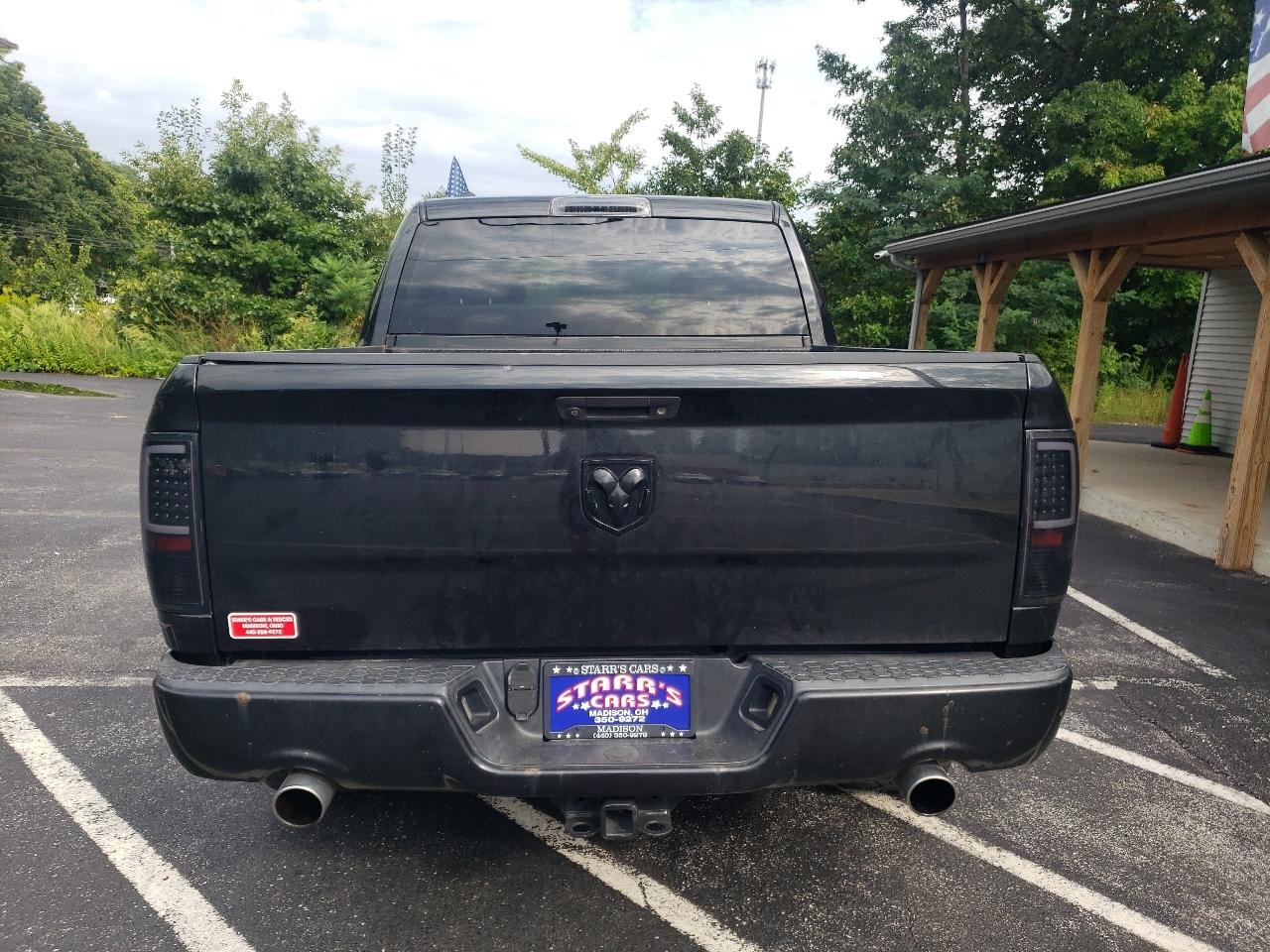 RAM 1500 4WD Crew Cab 140.5" Express 2015