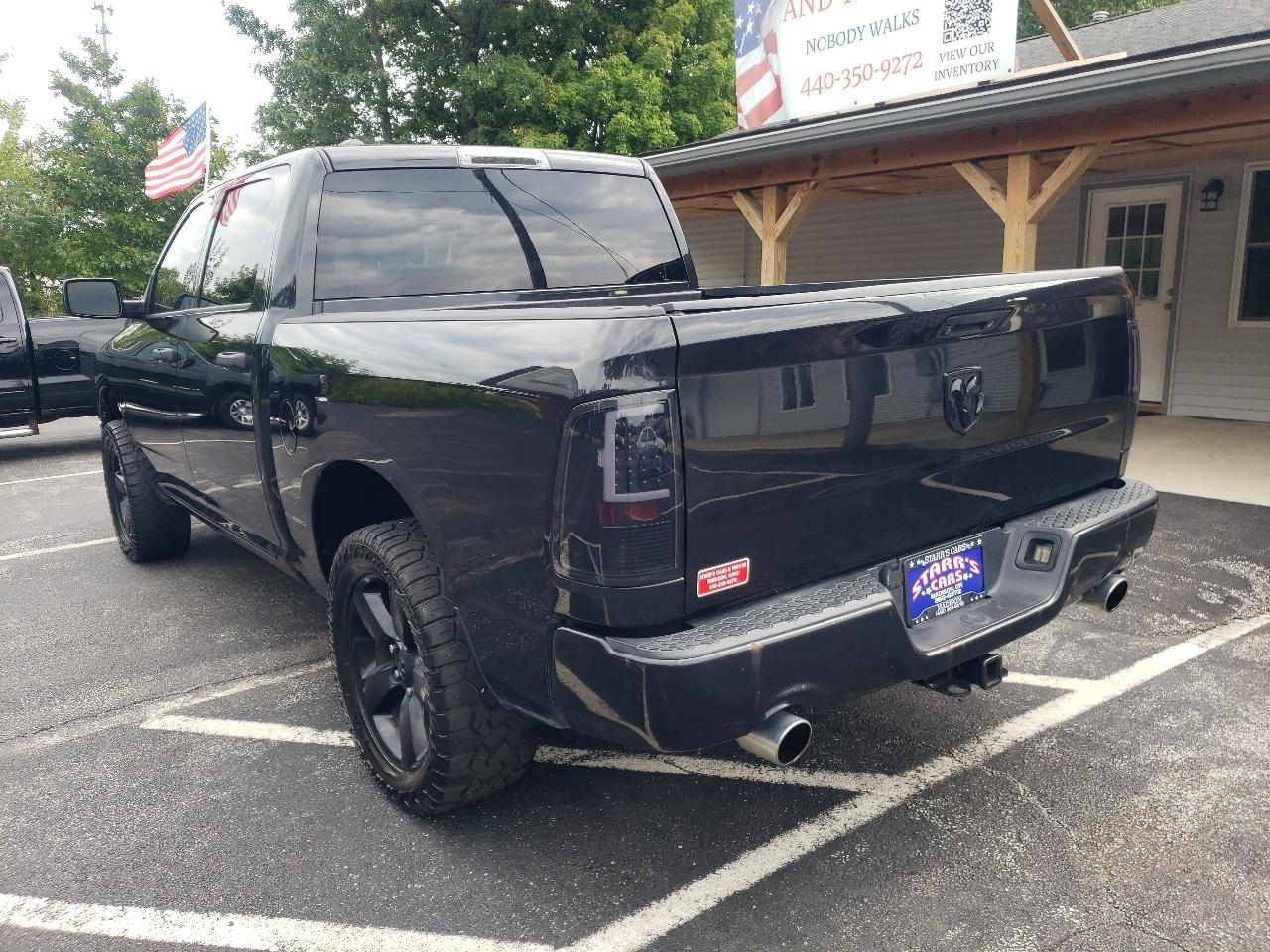RAM 1500 4WD Crew Cab 140.5" Express 2015