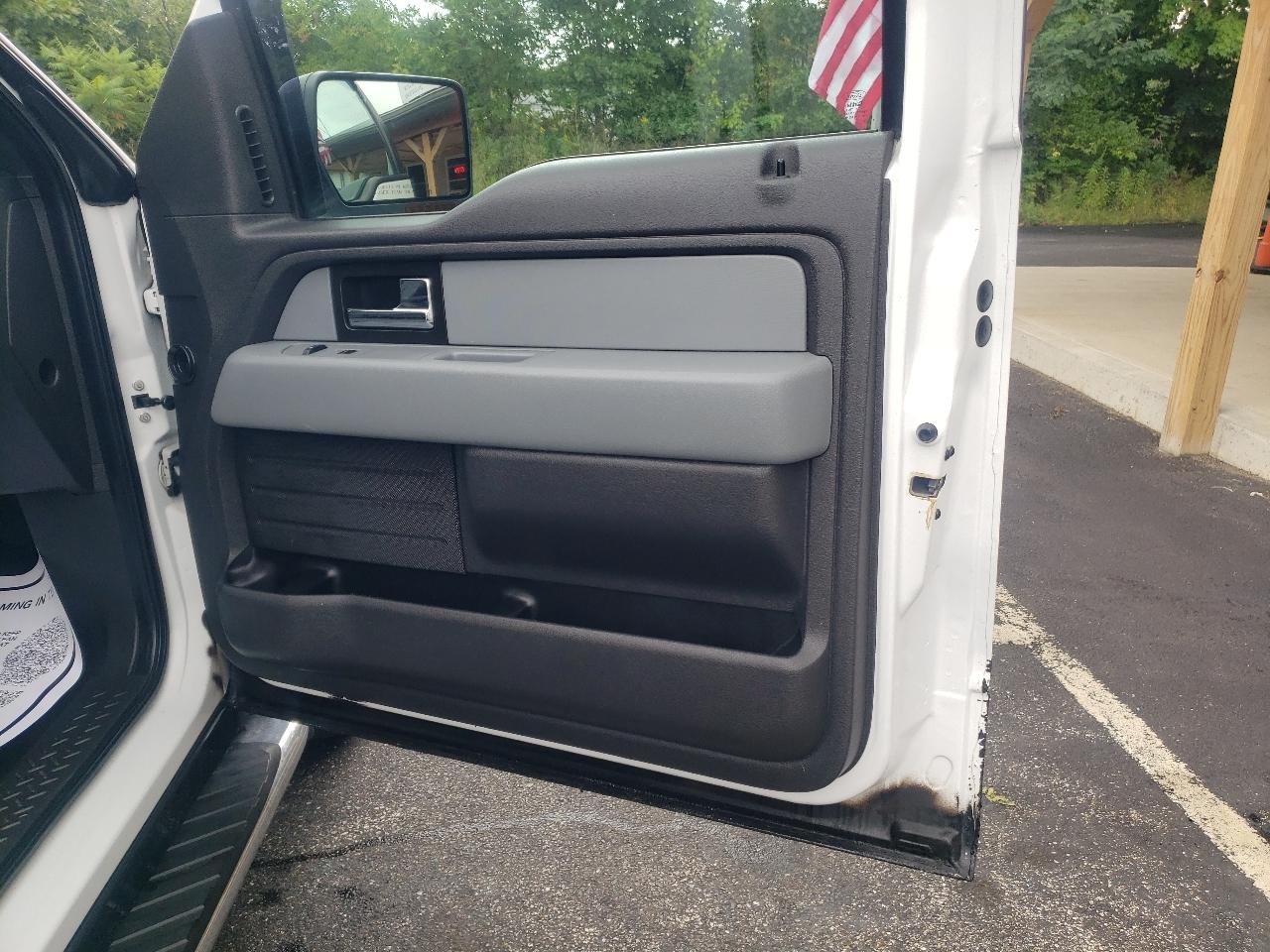 Ford F-150 4WD SuperCab 145" XLT 2014