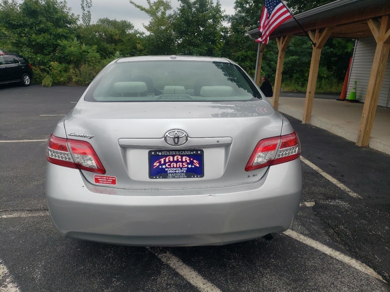 Toyota Camry 4dr Sdn I4 Auto LE (Natl) 2010