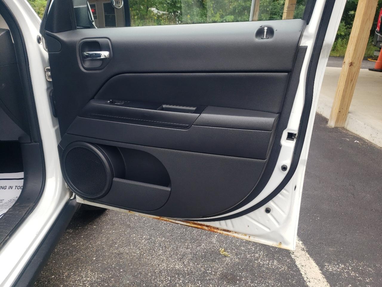 Jeep Patriot 4WD 4dr High Altitude Edition 2016