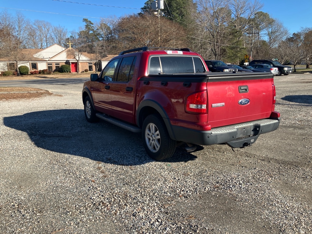 Ford Explorer Sport Trac XLT 4.0L 2WD 2010