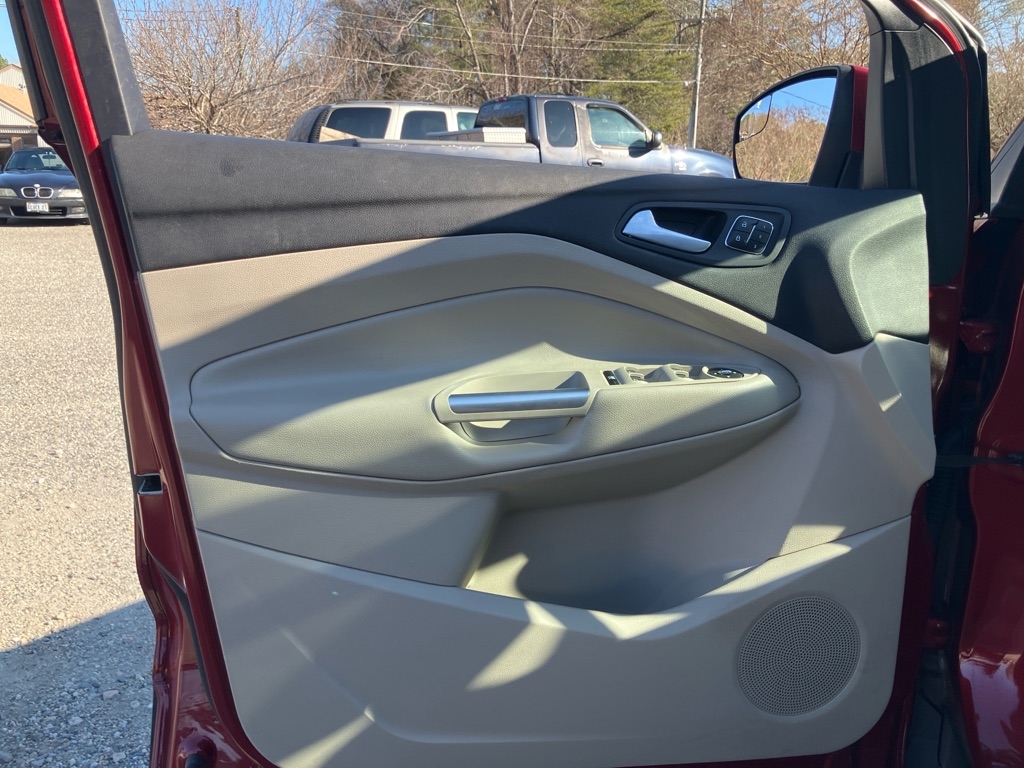 Ford Escape Titanium FWD 2015