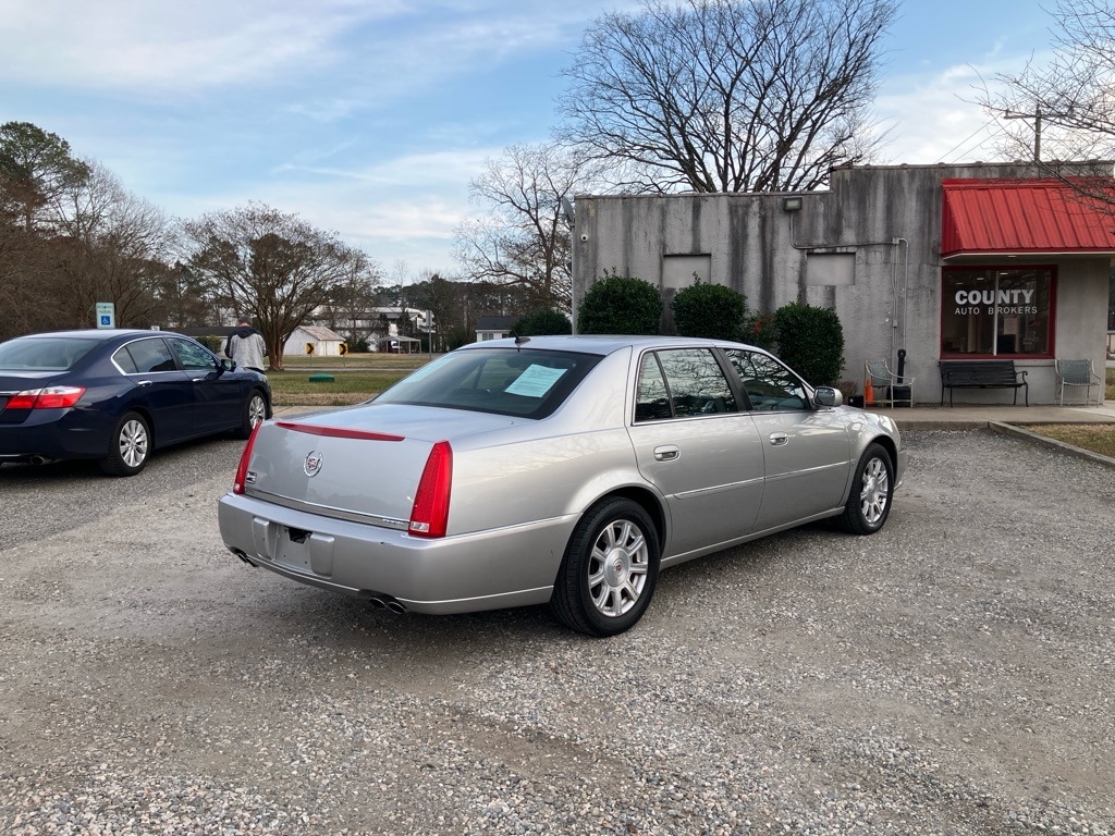 Cadillac DTS Luxury II 2008
