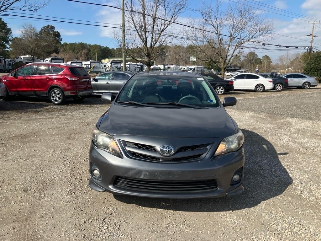 Toyota Corolla S 5-Speed MT 2012