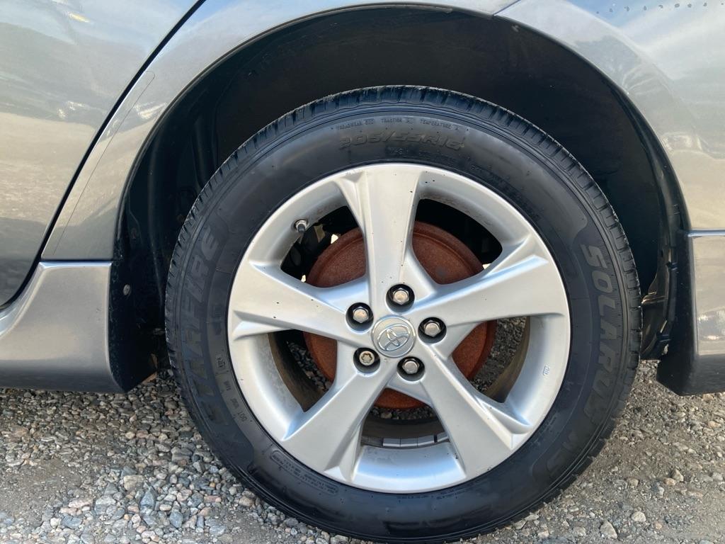 Toyota Corolla S 5-Speed MT 2012