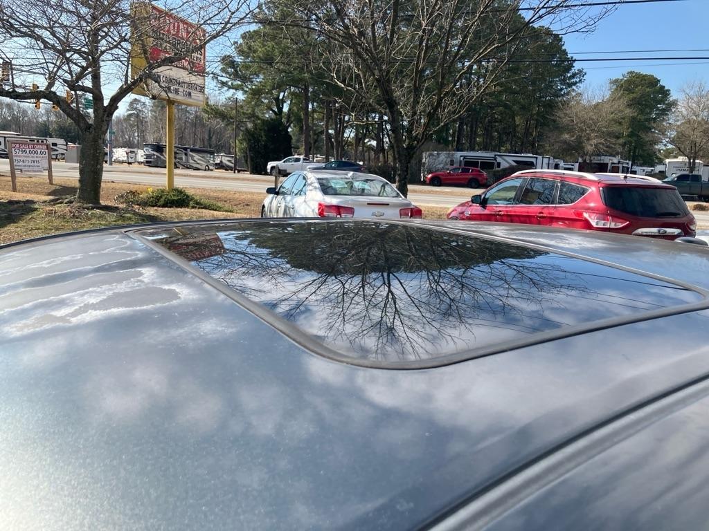 Toyota Corolla S 5-Speed MT 2012