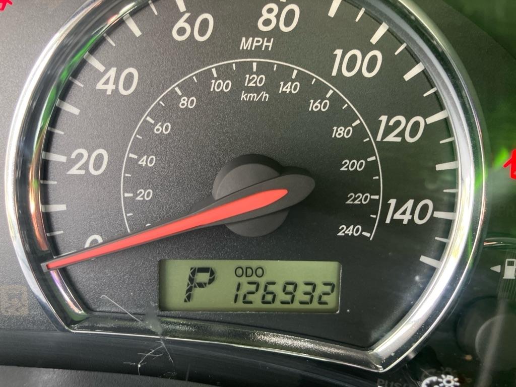 Toyota Corolla S 5-Speed MT 2012