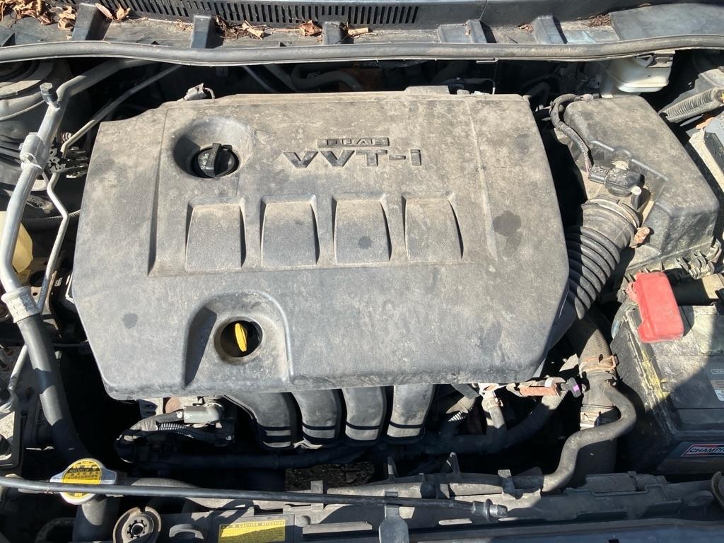 Toyota Corolla S 5-Speed MT 2012