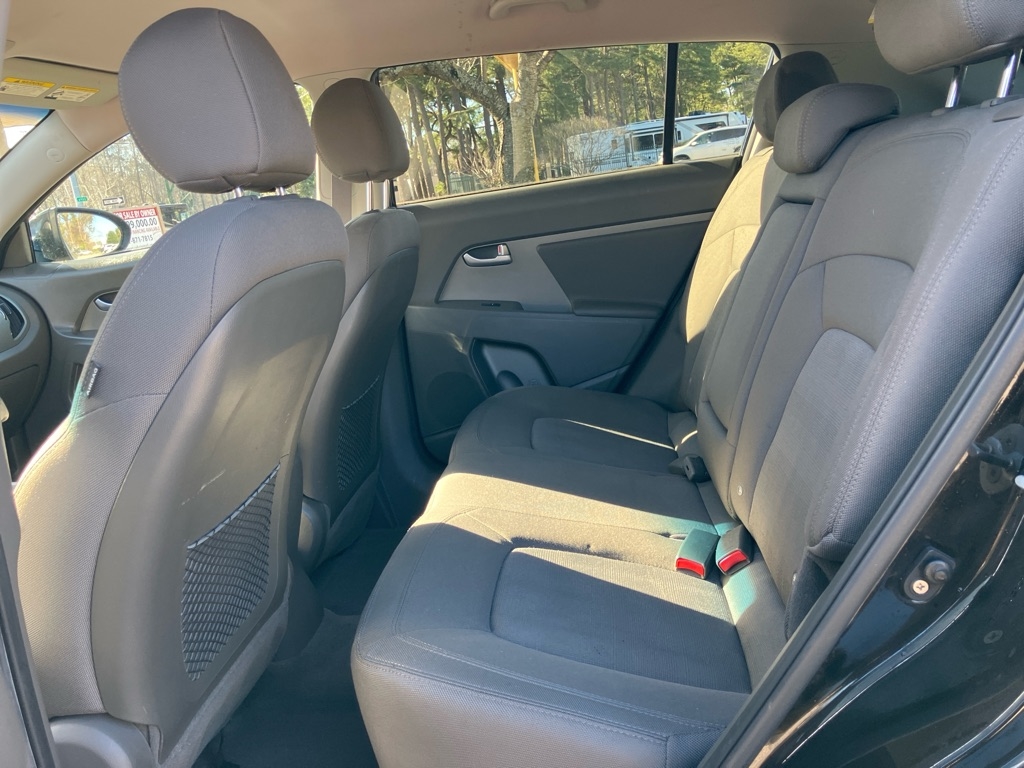 Kia Sportage LX FWD 2012