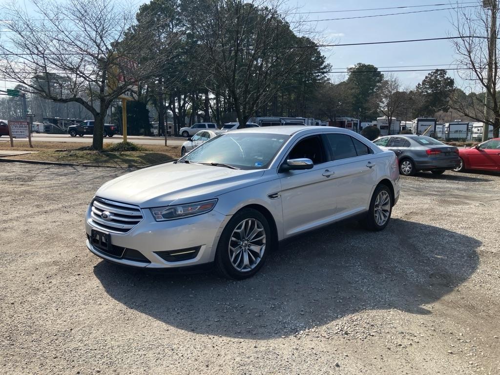 Ford Taurus Limited FWD 2013