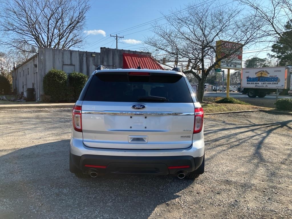 Ford Explorer Base 4WD 2013
