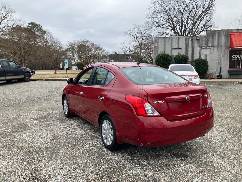 Nissan Versa 1.6 S Sedan 2012
