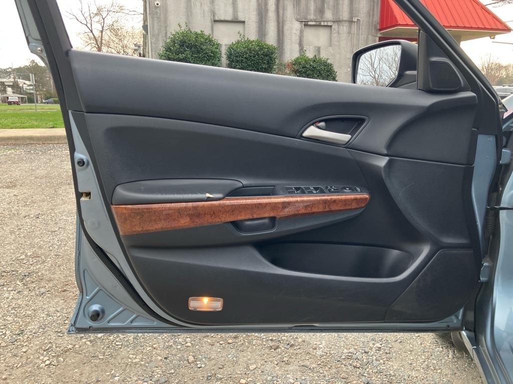 Honda Accord EX Sedan AT 2011