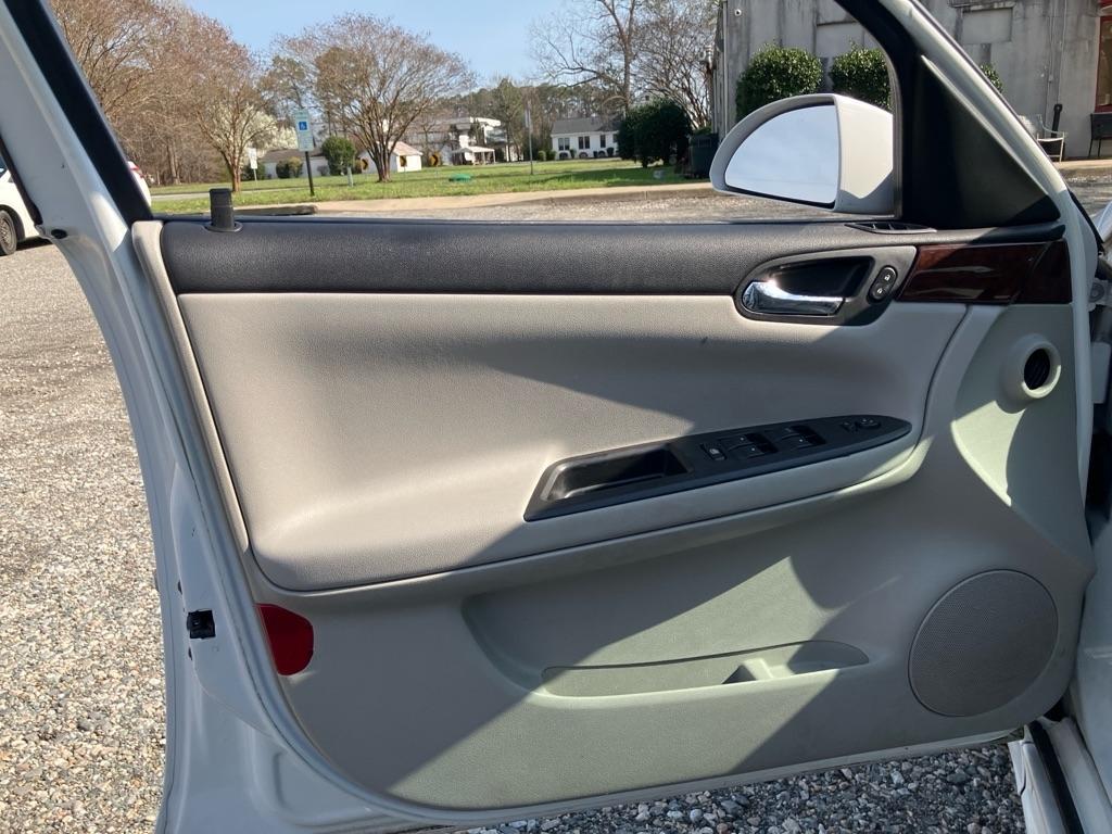 Chevrolet Impala LS 2011