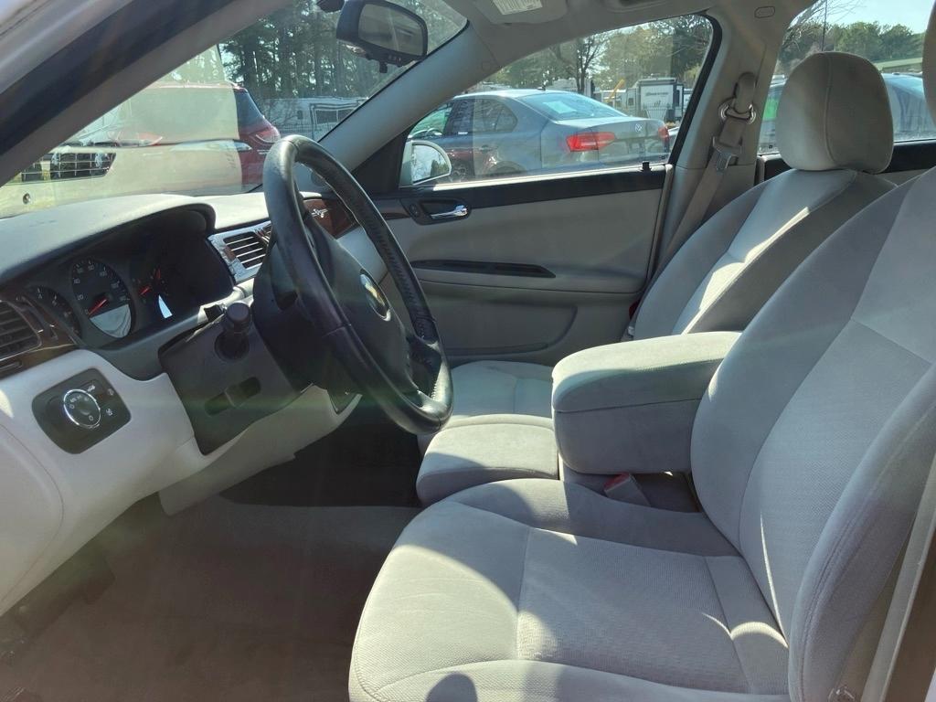Chevrolet Impala LS 2011