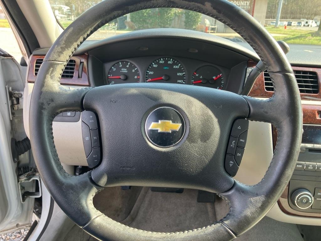 Chevrolet Impala LS 2011