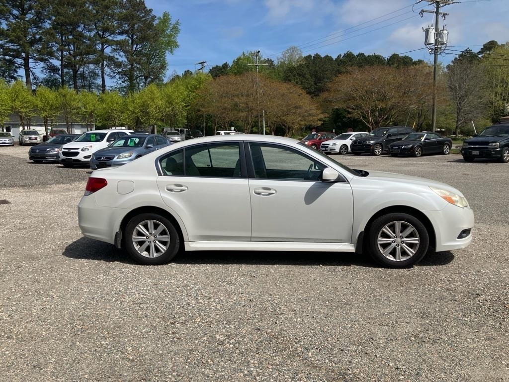 Subaru Legacy 2.5i Premium 2011