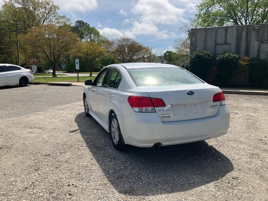 Subaru Legacy 2.5i Premium 2011
