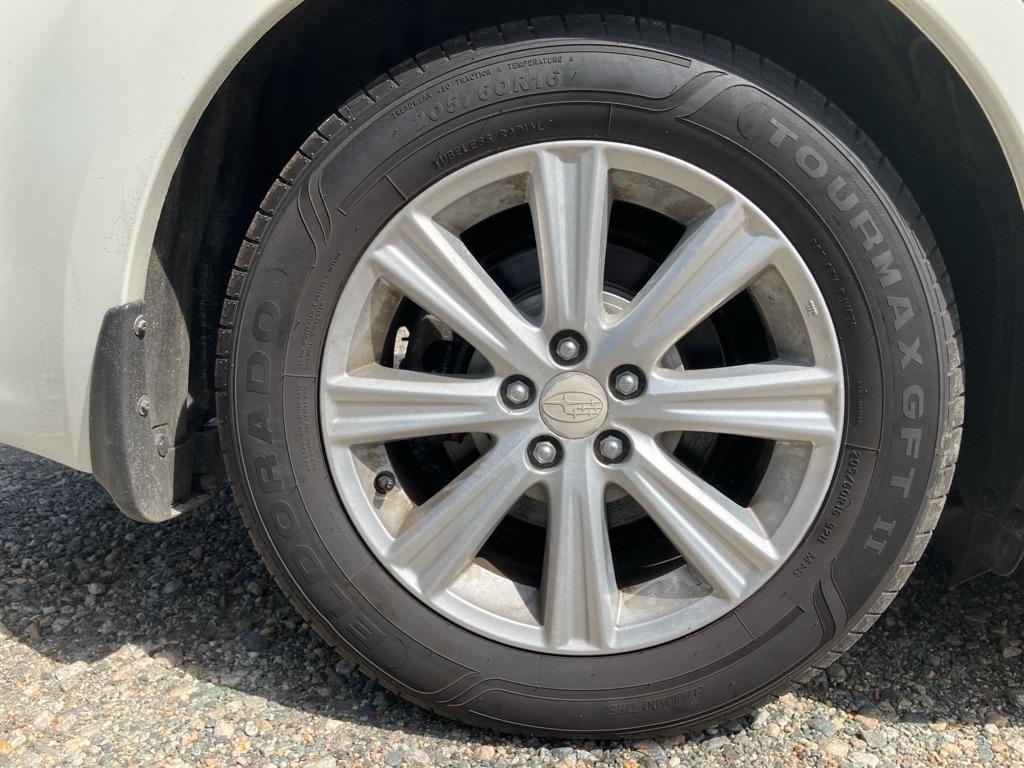 Subaru Legacy 2.5i Premium 2011