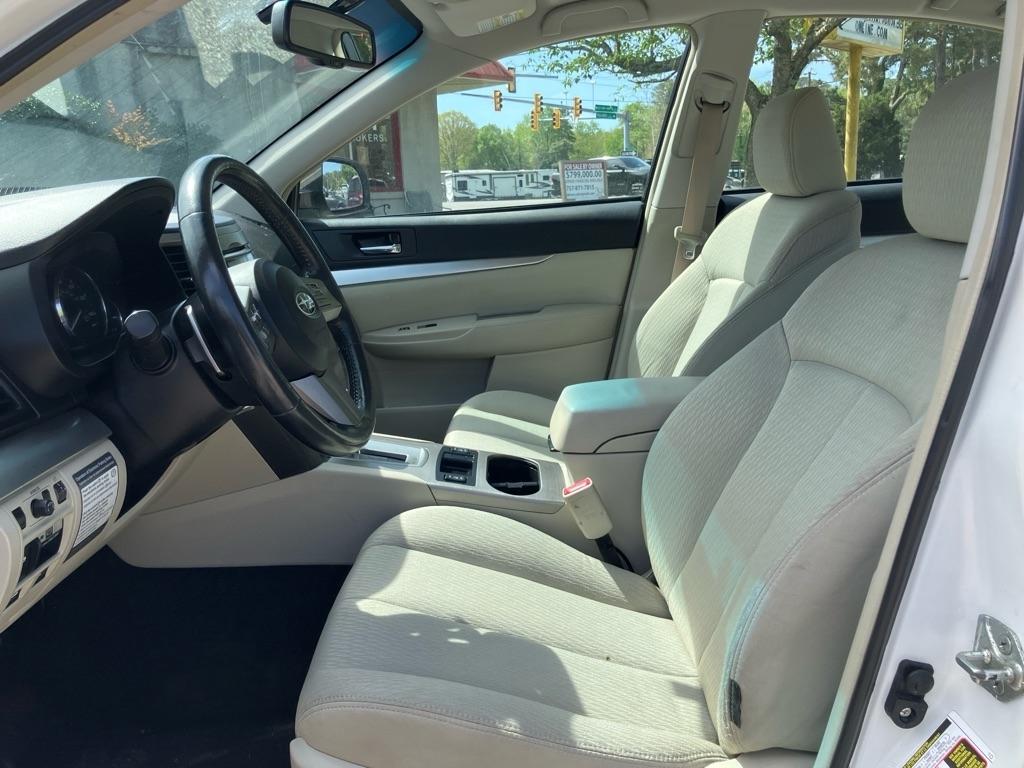 Subaru Legacy 2.5i Premium 2011