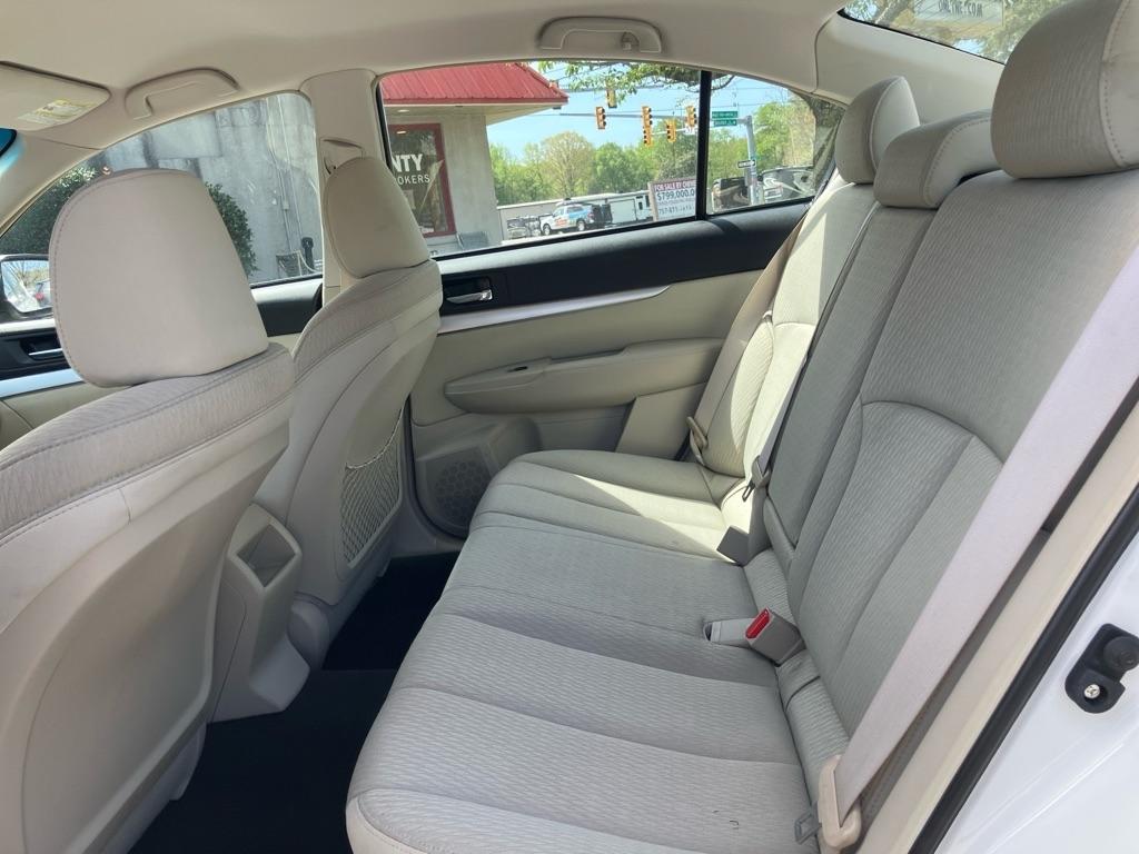 Subaru Legacy 2.5i Premium 2011