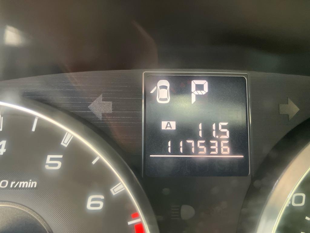 Subaru Legacy 2.5i Premium 2011