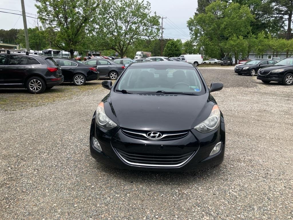 Hyundai Elantra GLS M/T 2013