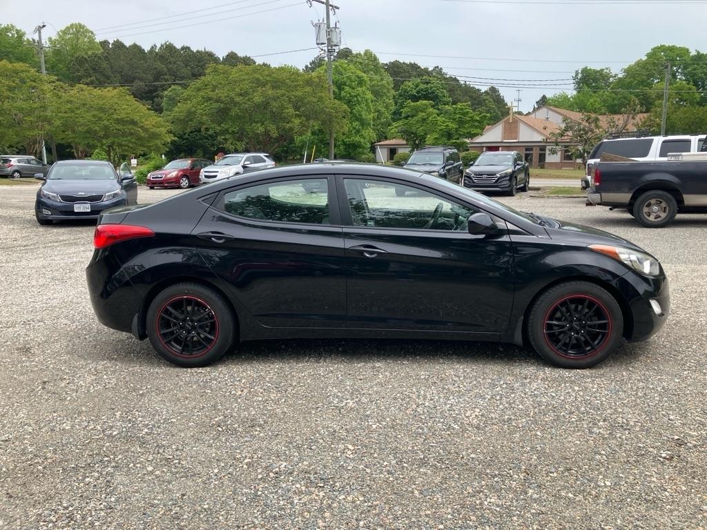 Hyundai Elantra GLS M/T 2013