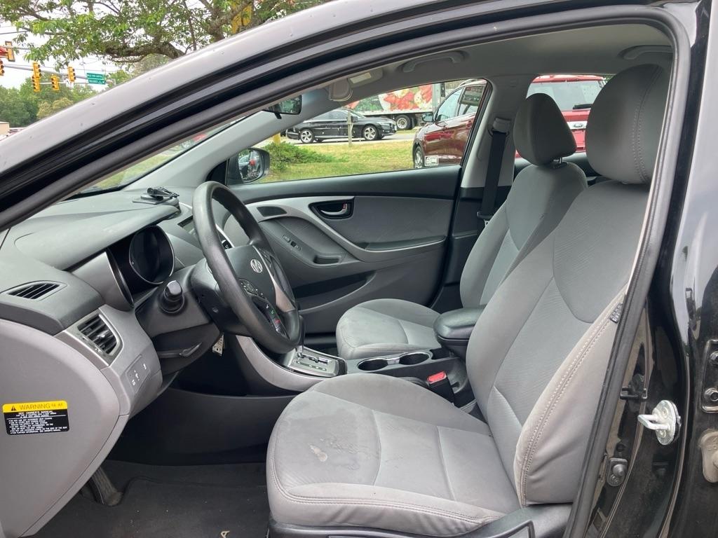 Hyundai Elantra GLS M/T 2013