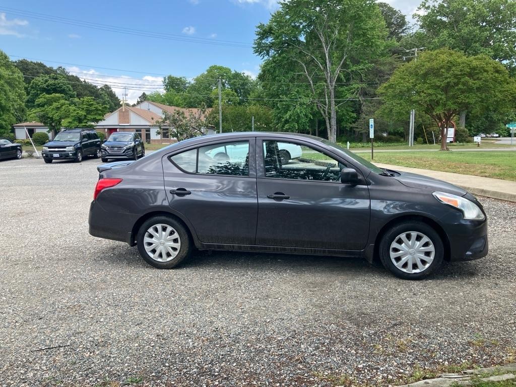 Nissan Versa 1.6 S 5M 2015