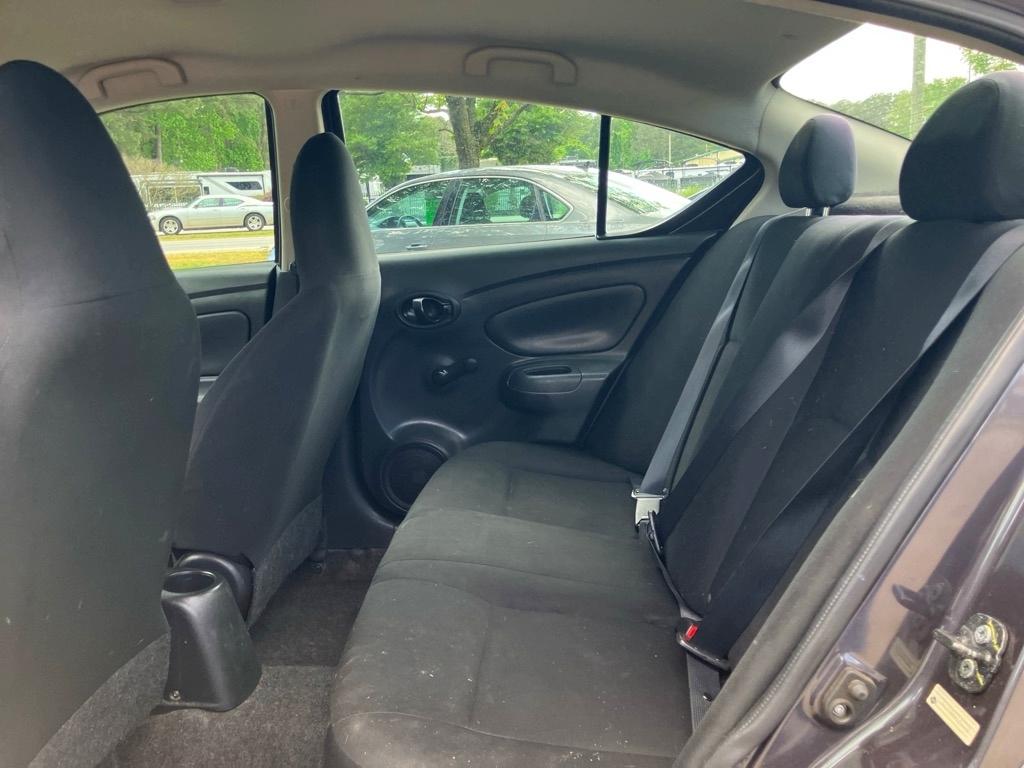 Nissan Versa 1.6 S 5M 2015