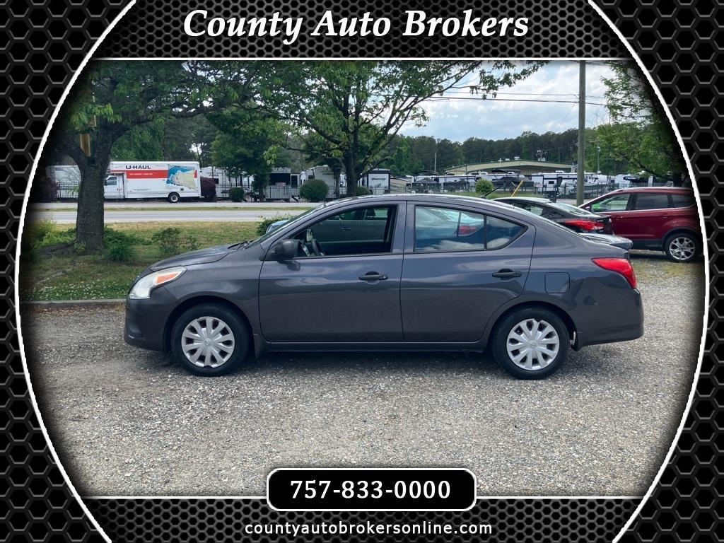 2015 Nissan Versa 1.6 S 5M