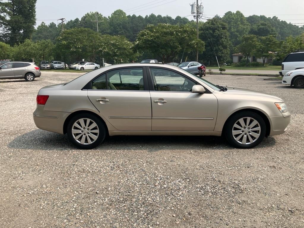 Hyundai Sonata SE 2010