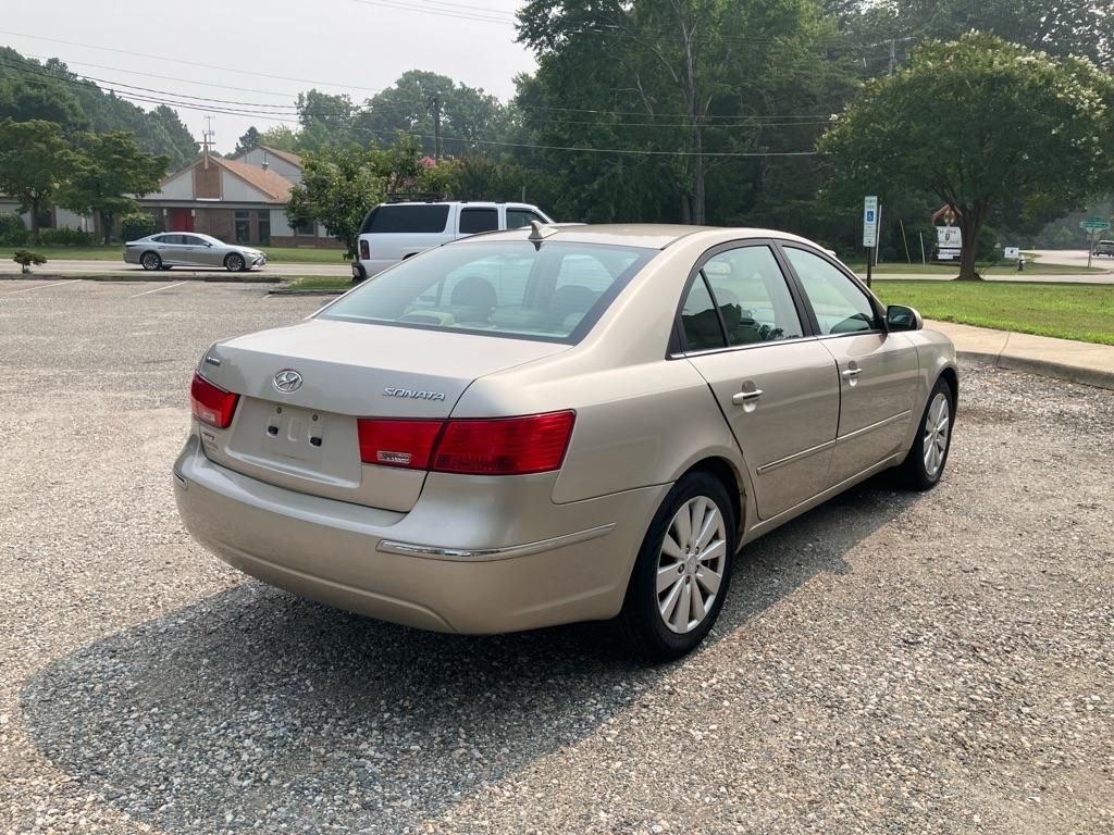 Hyundai Sonata SE 2010