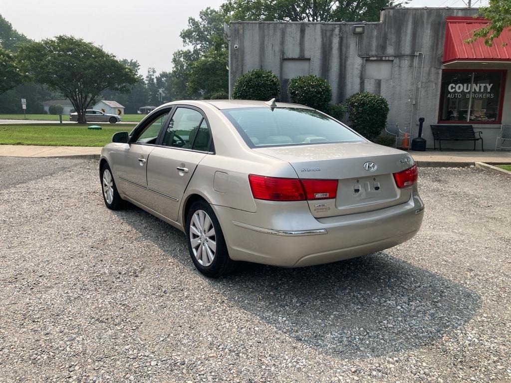Hyundai Sonata SE 2010