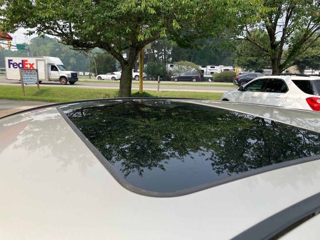 Hyundai Sonata SE 2010