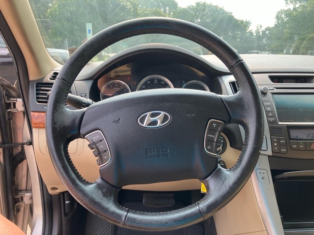 Hyundai Sonata SE 2010