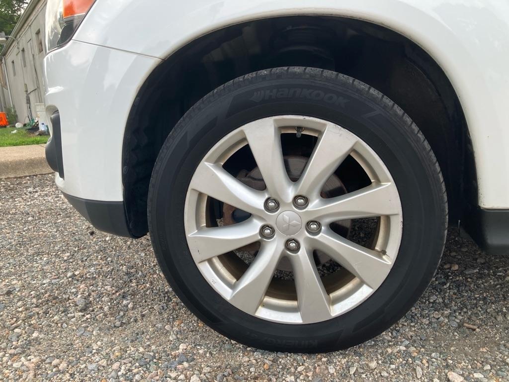 Mitsubishi Outlander Sport ES AWD 2013