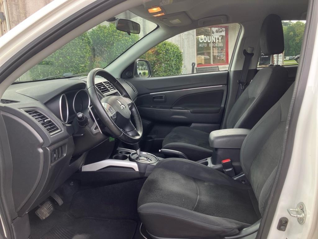 Mitsubishi Outlander Sport ES AWD 2013