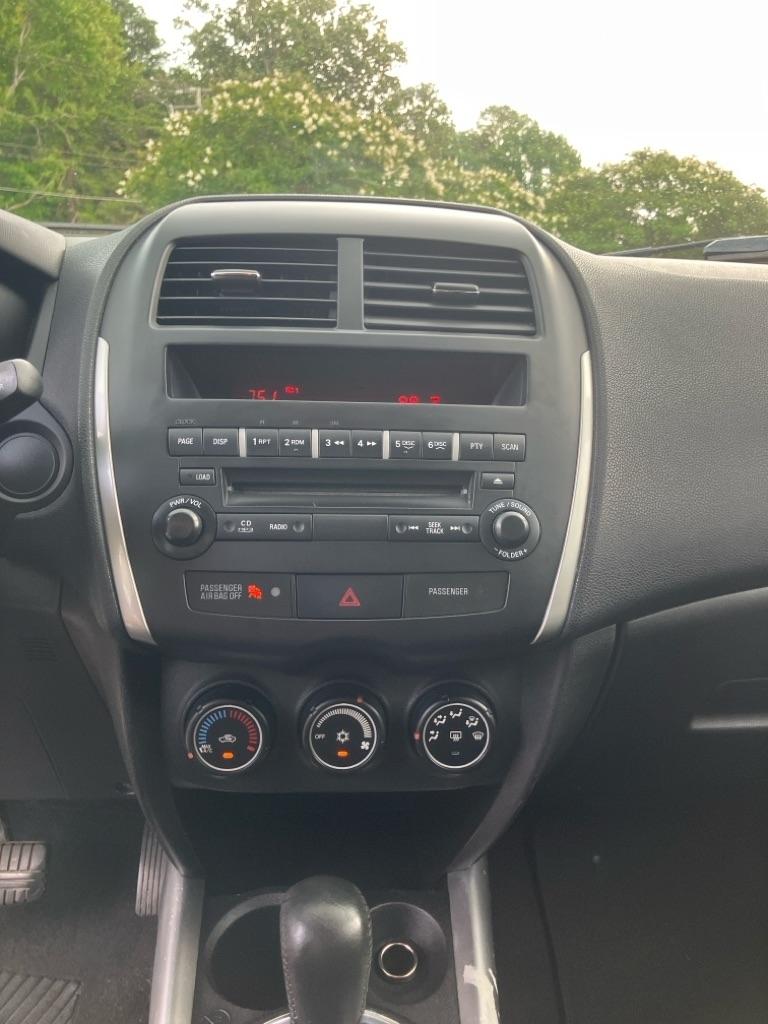 Mitsubishi Outlander Sport ES AWD 2013