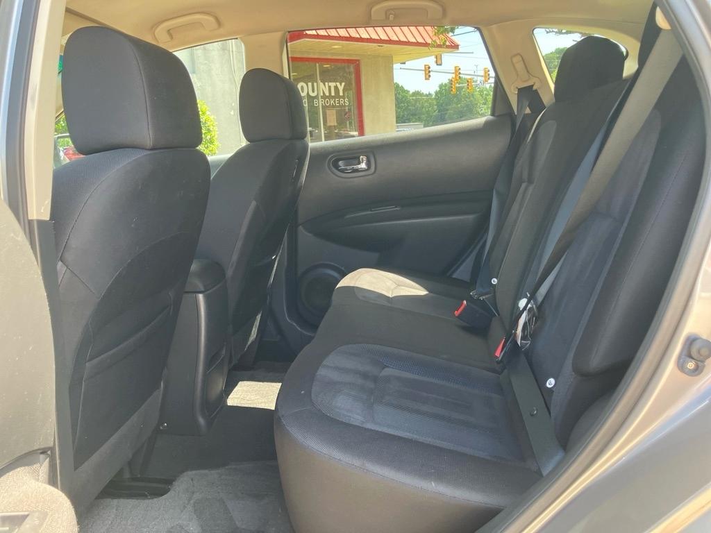 Nissan Rogue S AWD 2012