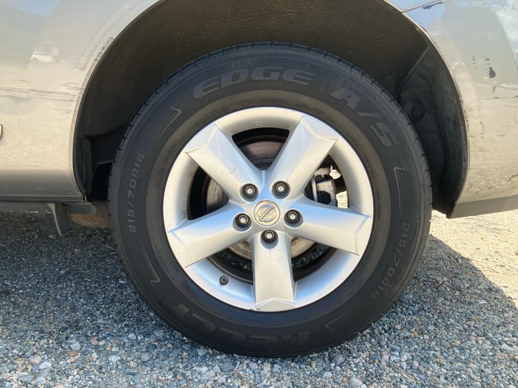 Nissan Rogue S AWD 2012