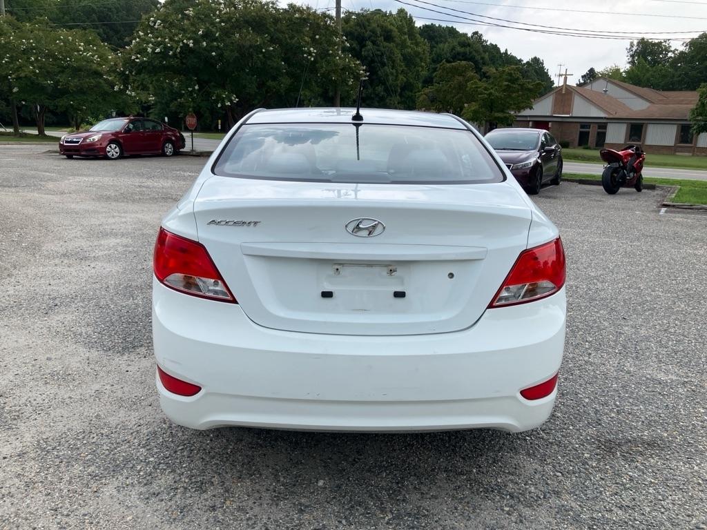 Hyundai Accent GLS 4-Door 6A 2015
