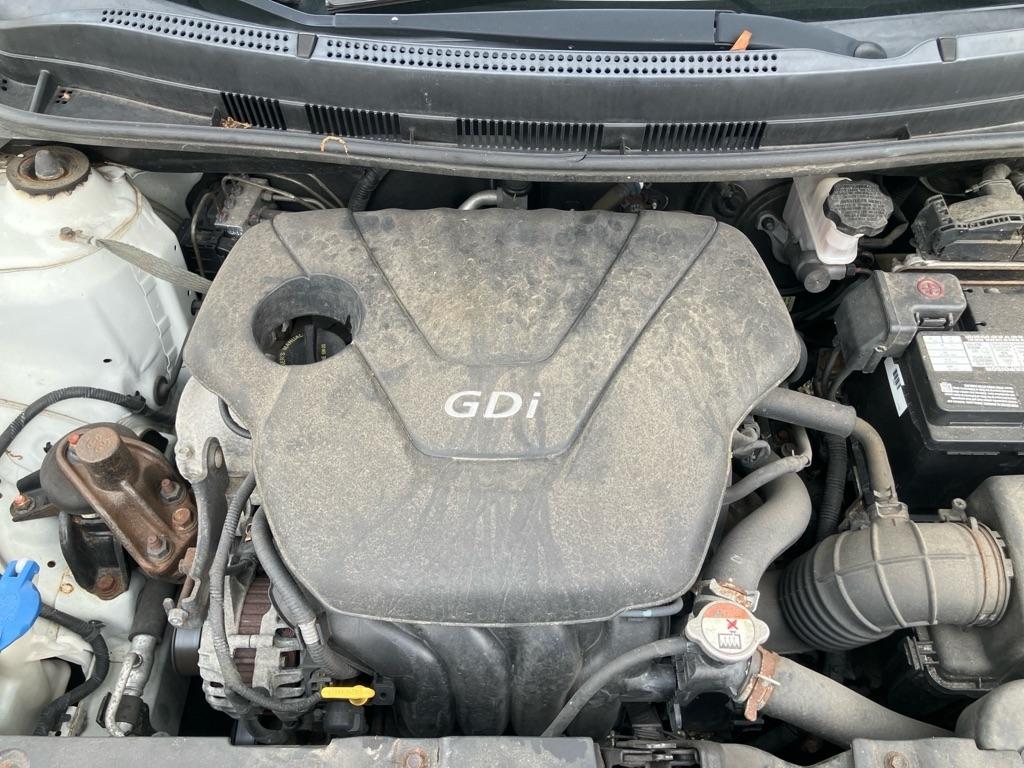 Hyundai Accent GLS 4-Door 6A 2015