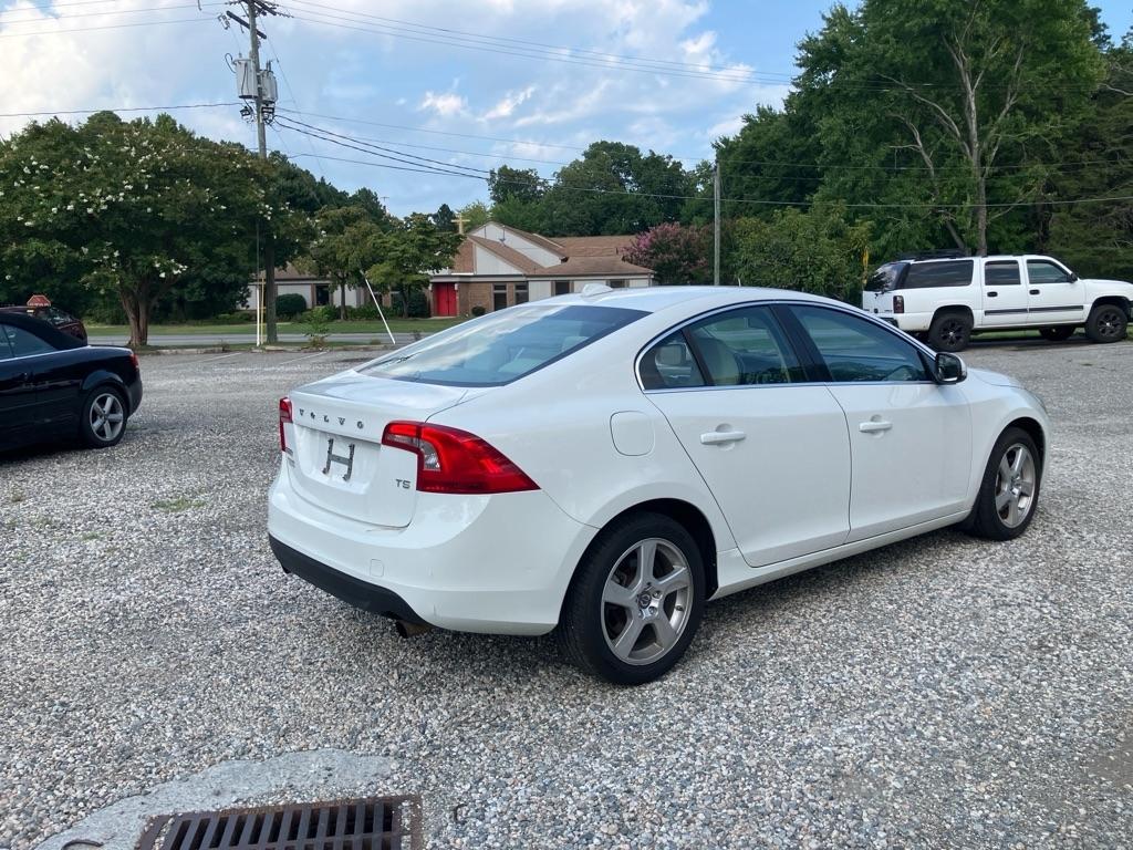 Volvo S60 T5 2012